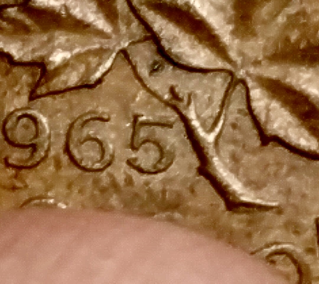 1965-Pointed-5-Penny,-Is-This-A-Small-Or-Large-Beads-Variety?